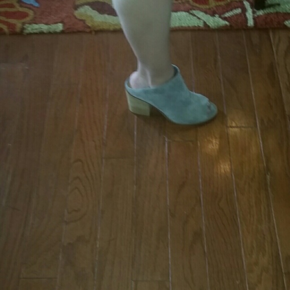 Backless booties - Picture 4 of 4